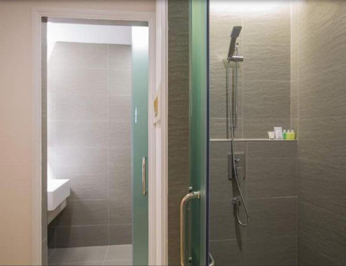 ג'והור בהרו Minimalist Hotel מראה חיצוני תמונה