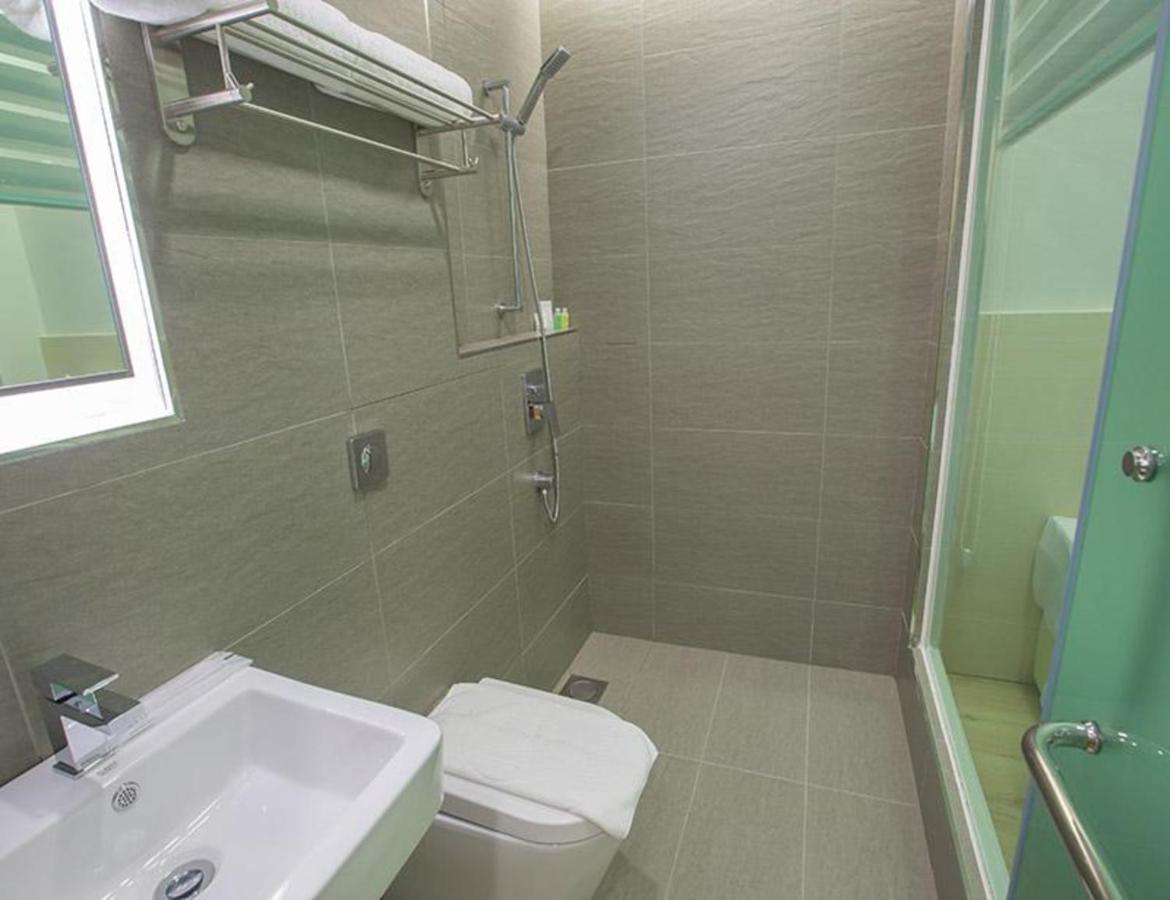 ג'והור בהרו Minimalist Hotel מראה חיצוני תמונה