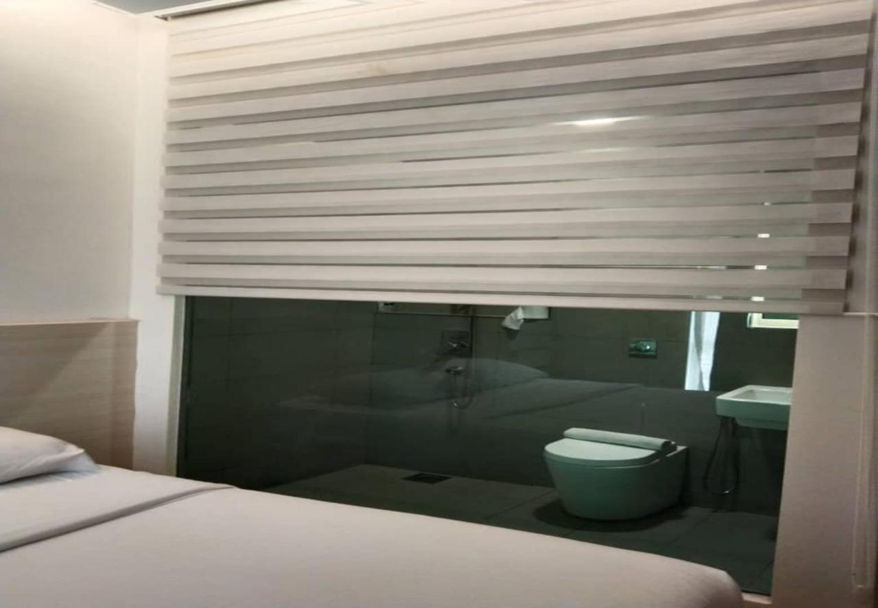 ג'והור בהרו Minimalist Hotel מראה חיצוני תמונה