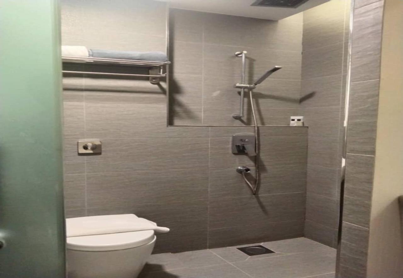 ג'והור בהרו Minimalist Hotel מראה חיצוני תמונה